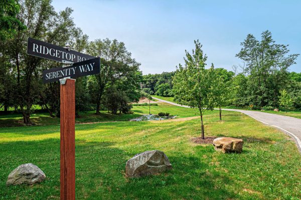 Serentiy Ridge - Outside New-17 (1)